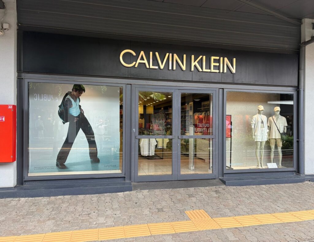 CALVİN KLEİN